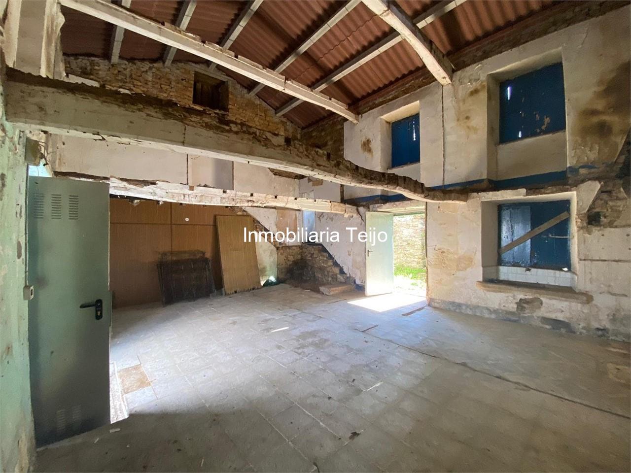 Foto 5 SE VENDE CASA ADOSADA A REFORMAR EN FENE