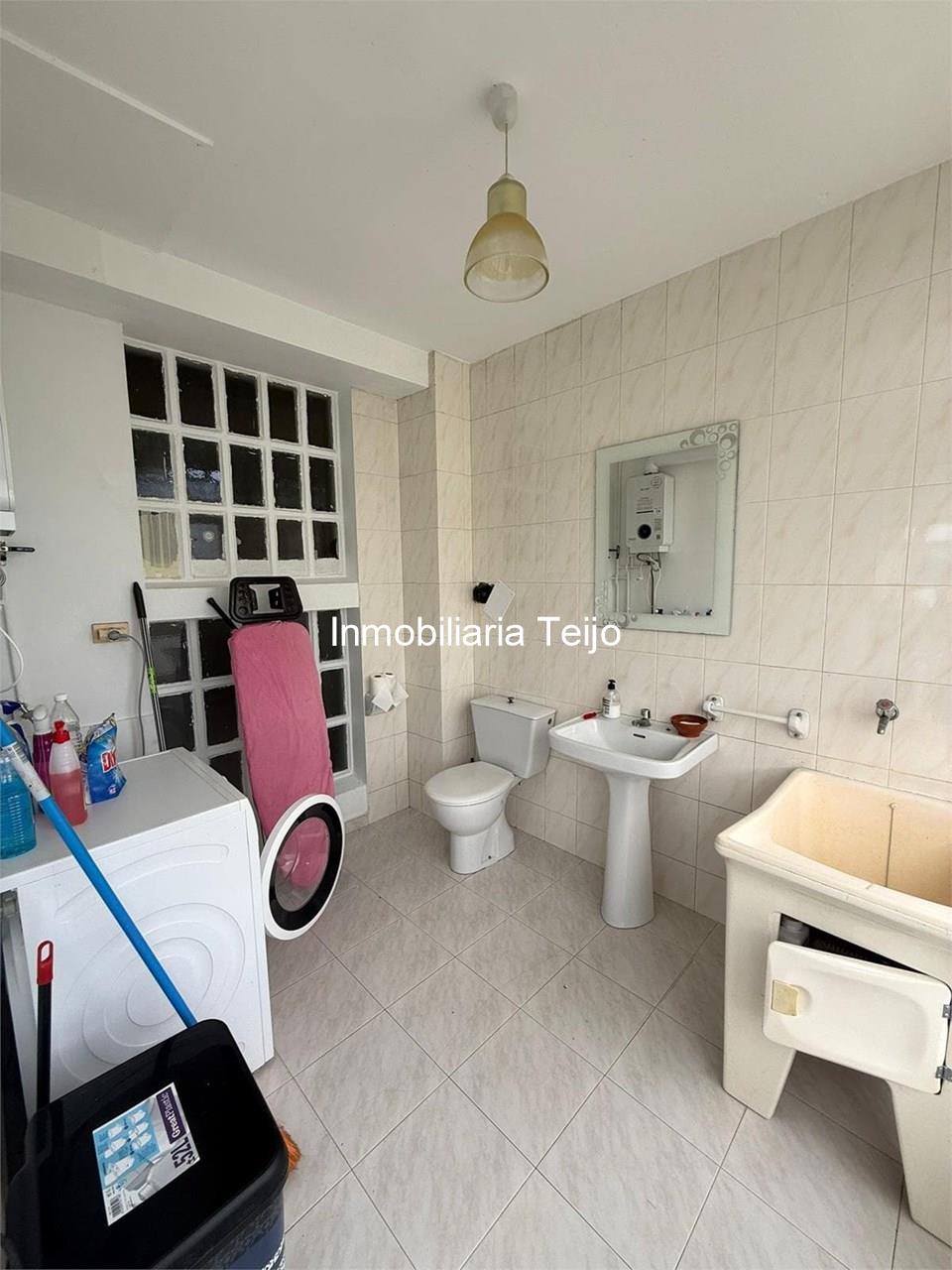 Foto 16 SE VENDE CASA ADOSADA CON BAJO COMERCIAL Y DOS VIVIENDAS EN CATABOIS
