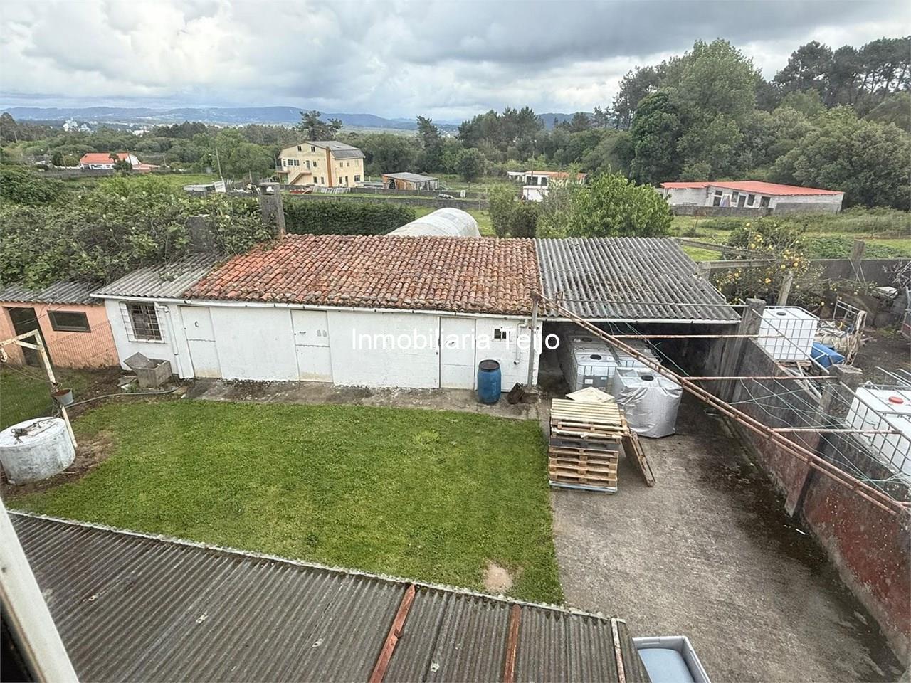 Foto 26 SE VENDE CASA ADOSADA CON BAJO COMERCIAL Y DOS VIVIENDAS EN CATABOIS