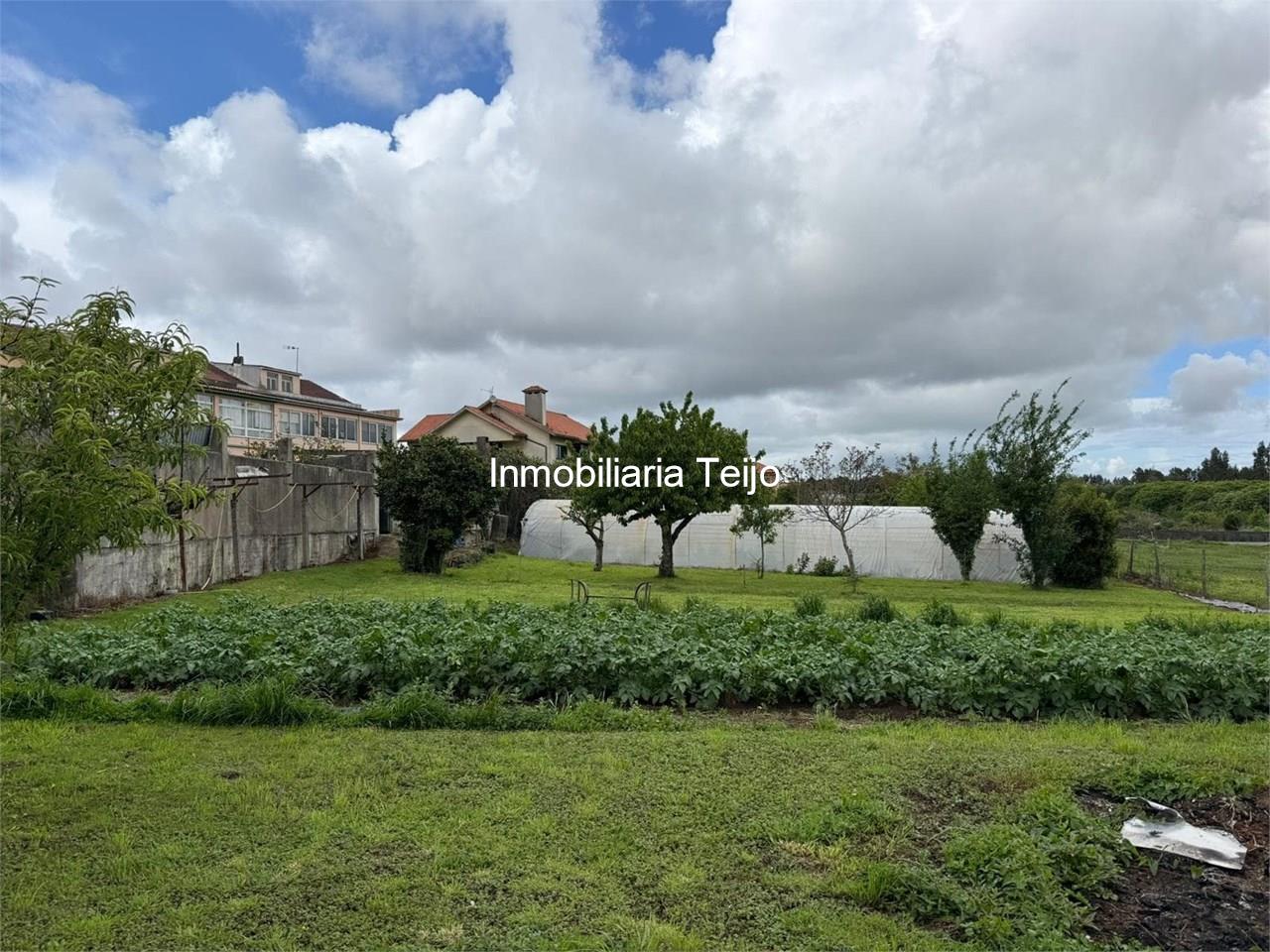 Foto 27 SE VENDE CASA ADOSADA CON BAJO COMERCIAL Y DOS VIVIENDAS EN CATABOIS