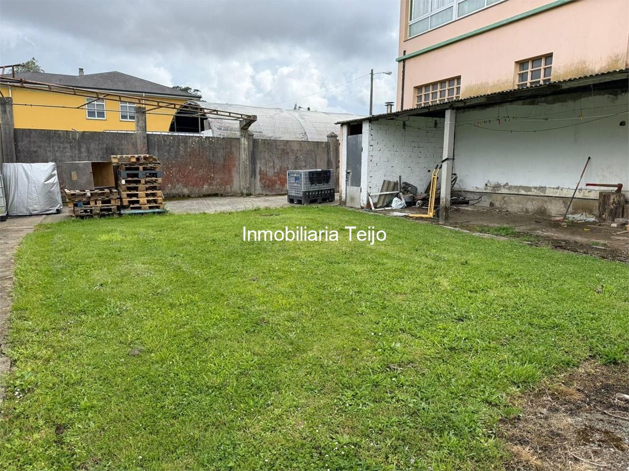 Foto 28 SE VENDE CASA ADOSADA CON BAJO COMERCIAL Y DOS VIVIENDAS EN CATABOIS