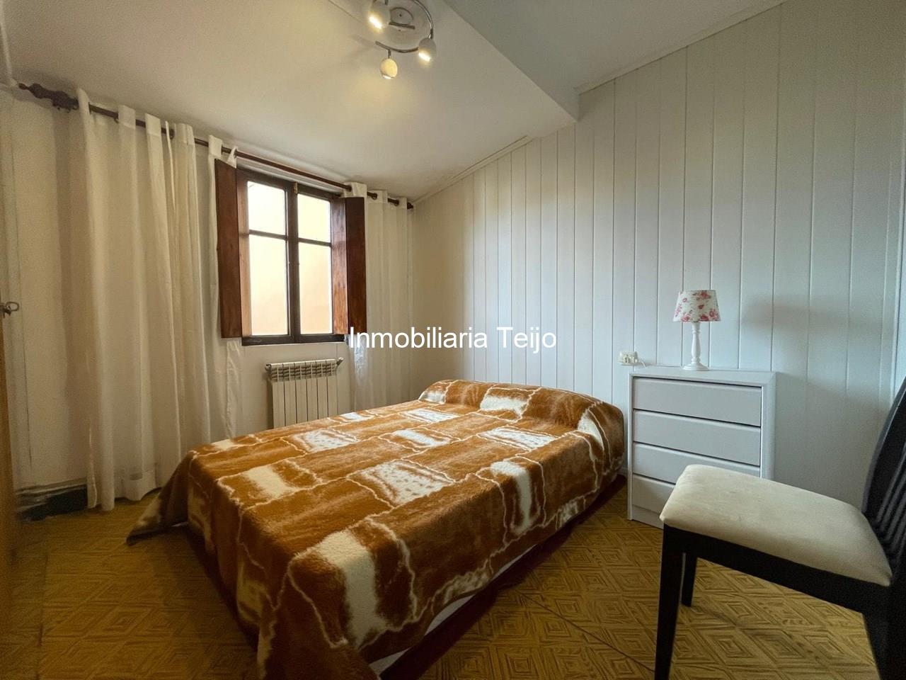 Foto 14 SE VENDE CASA ADOSADA CON CALEFACCIÓN DE PROPANO Y FINCA EN CATABOIS 