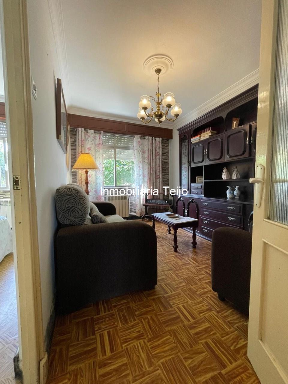 Foto 9 SE VENDE CASA ADOSADA CON CALEFACCIÓN DE PROPANO Y FINCA EN CATABOIS 