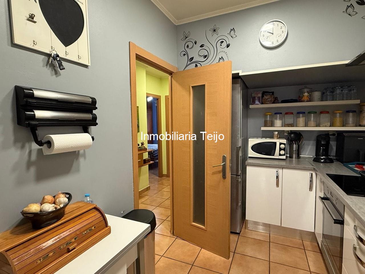 Foto 17 SE VENDE CASA ADOSADA CON DOS VIVIENDAS INDEPENDIENTES Y PATIO EN CASCO URBANO