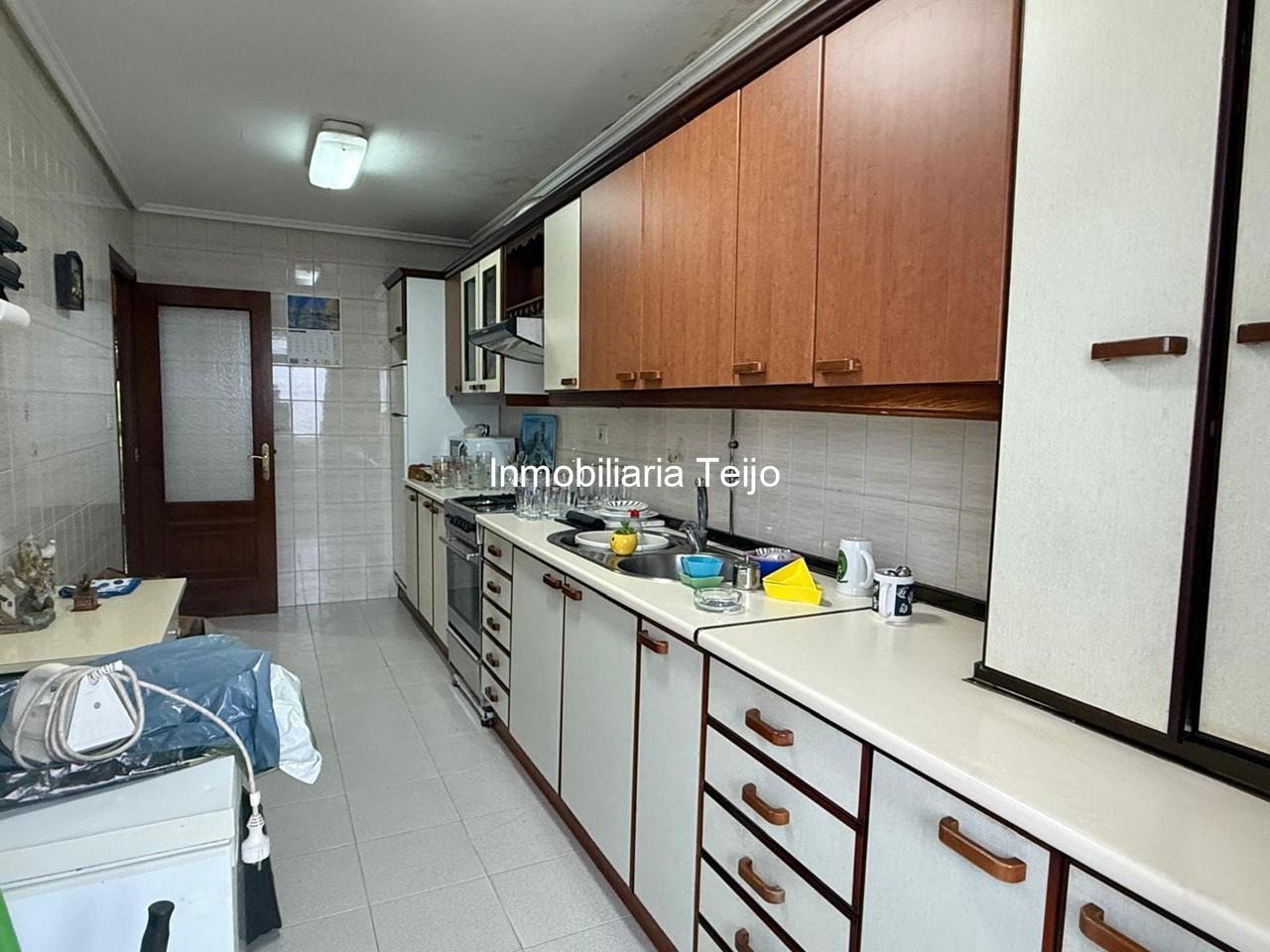 Foto 21 SE VENDE CASA ADOSADA CON DOS VIVIENDAS INDEPENDIENTES Y PATIO EN CASCO URBANO
