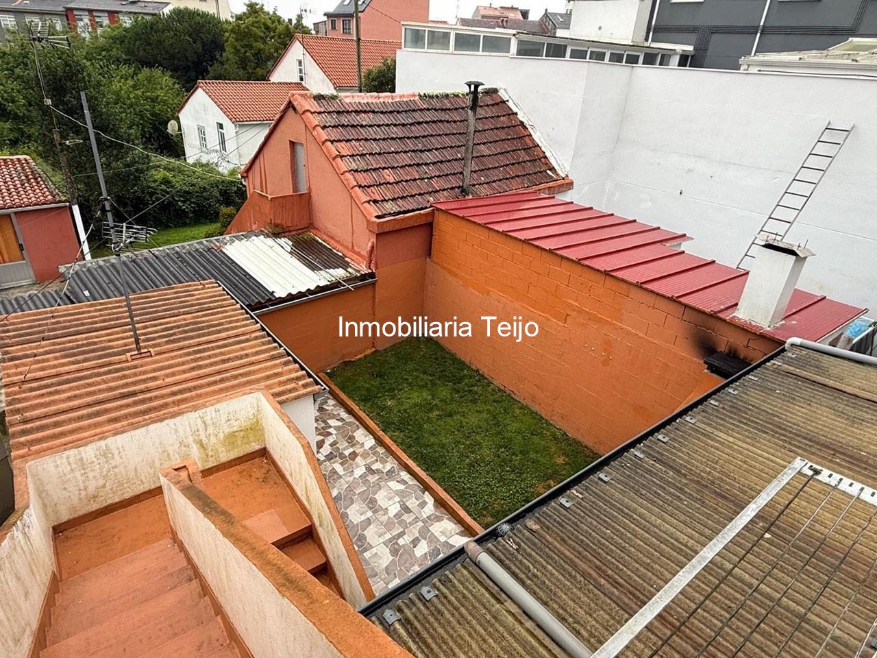 Foto 6 SE VENDE CASA ADOSADA CON DOS VIVIENDAS INDEPENDIENTES Y PATIO EN CASCO URBANO