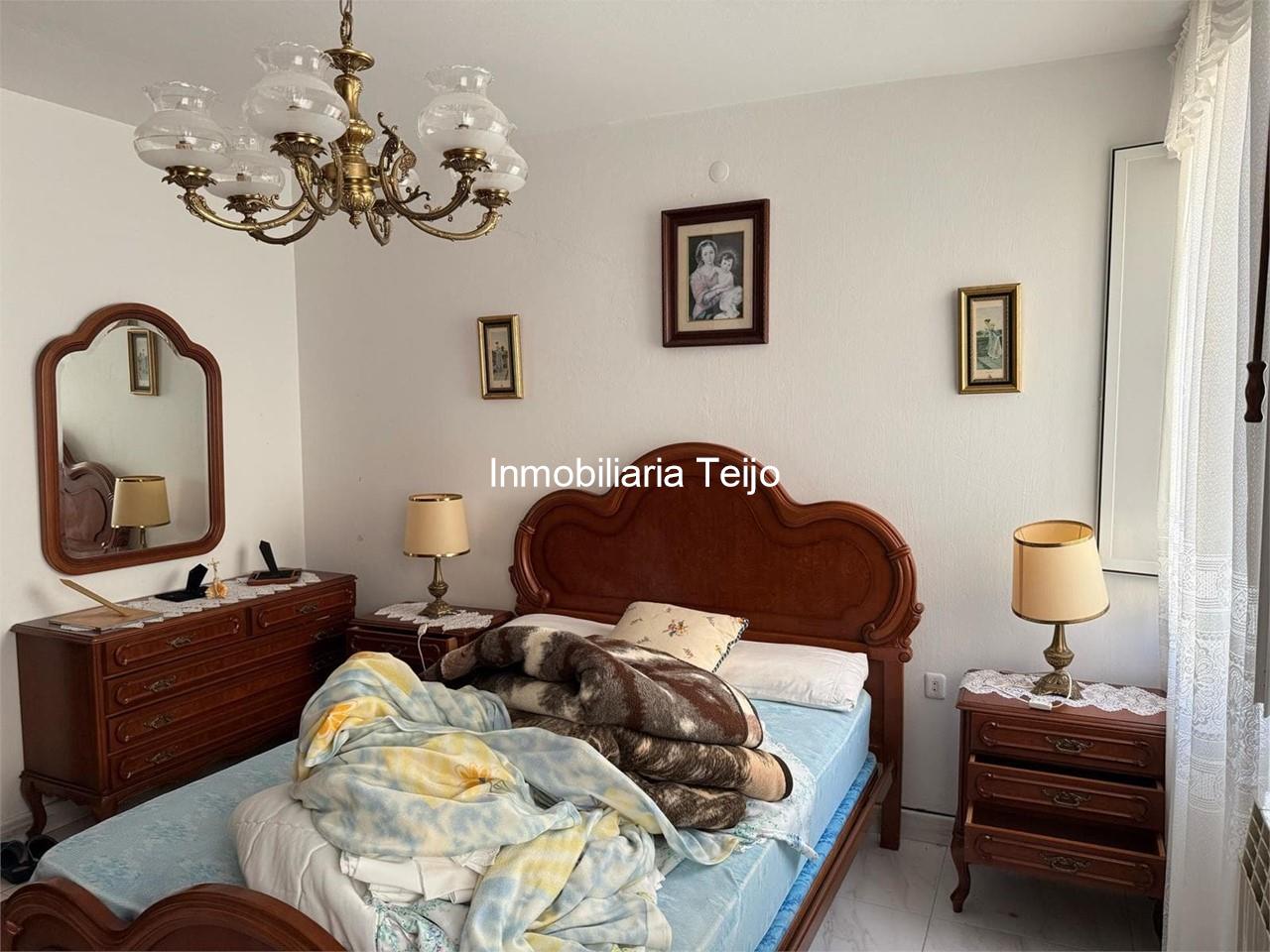 Foto 16 SE VENDE CASA ADOSADA CON FINCA EN CATABOIS