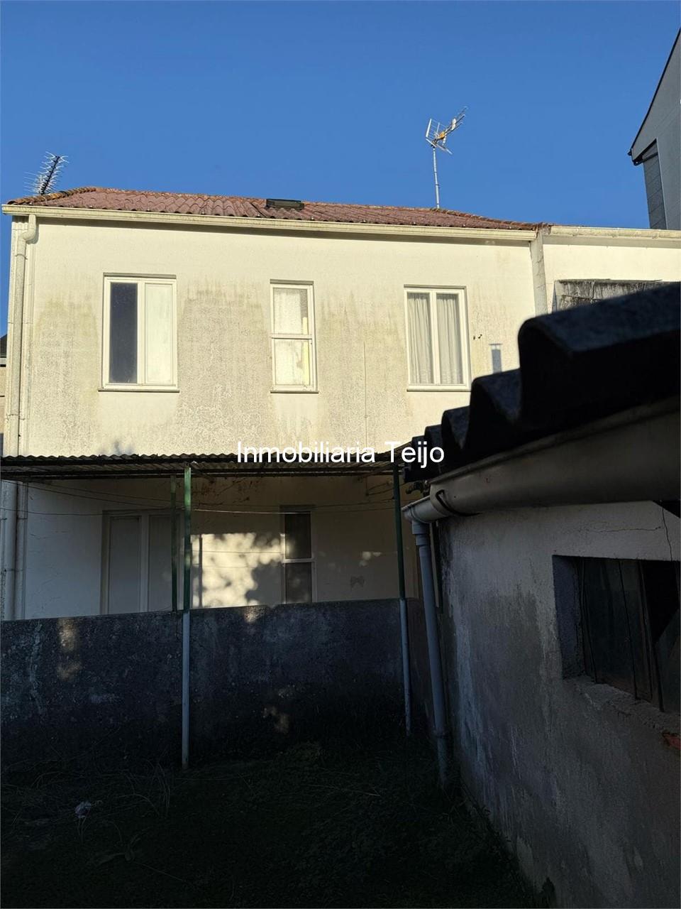 Foto 1 SE VENDE CASA ADOSADA CON FINCA EN CATABOIS