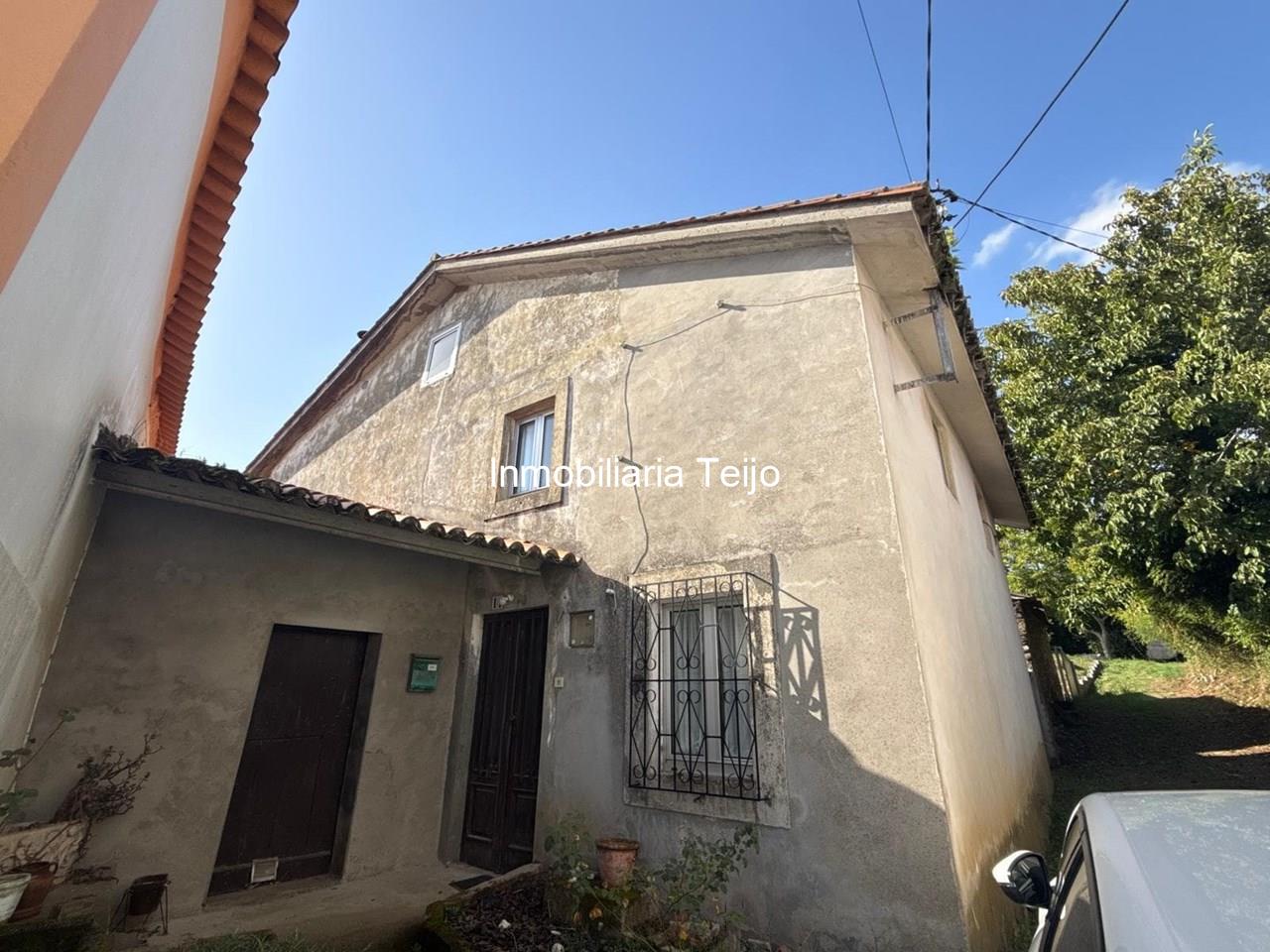 Foto 3 SE VENDE CASA ADOSADA CON FINCA EN LA ZONA DE LA FAISCA 