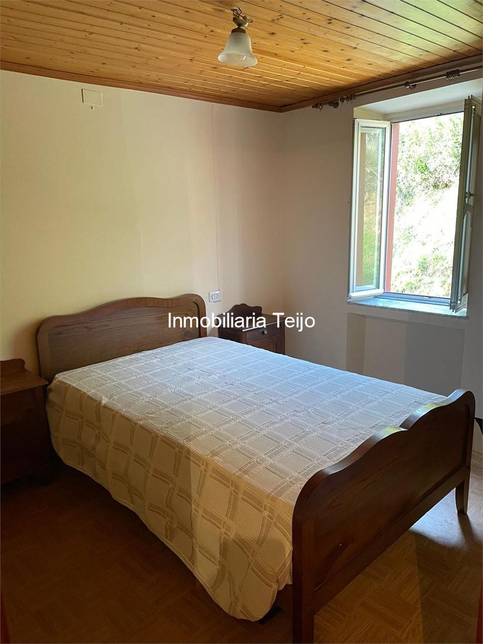 Foto 6 SE VENDE CASA ADOSADA CON FINCA Y BODEGAS EN CEDEIRA