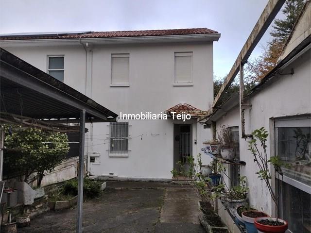 SE VENDE CASA ADOSADA EN CATABOIS - Ferrol