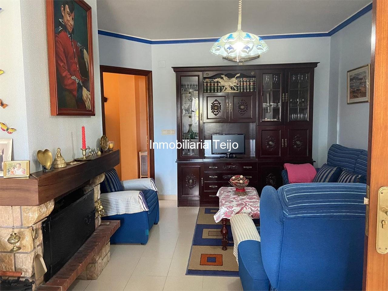 Foto 5 SE VENDE CASA ADOSADA EN EL VAL