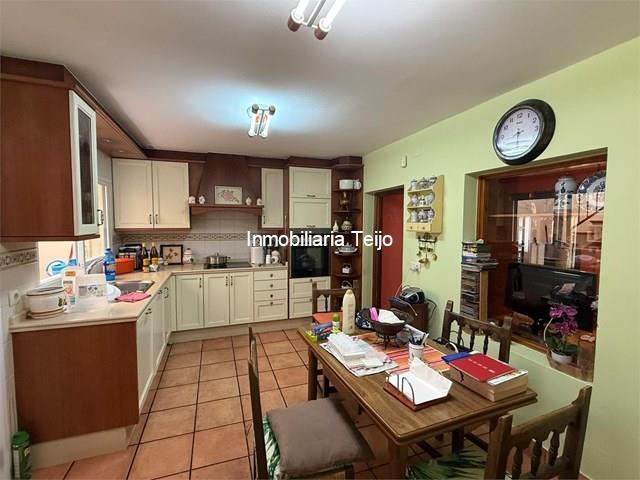 SE VENDE CASA ADOSADA EN MANIÑOS - Fene