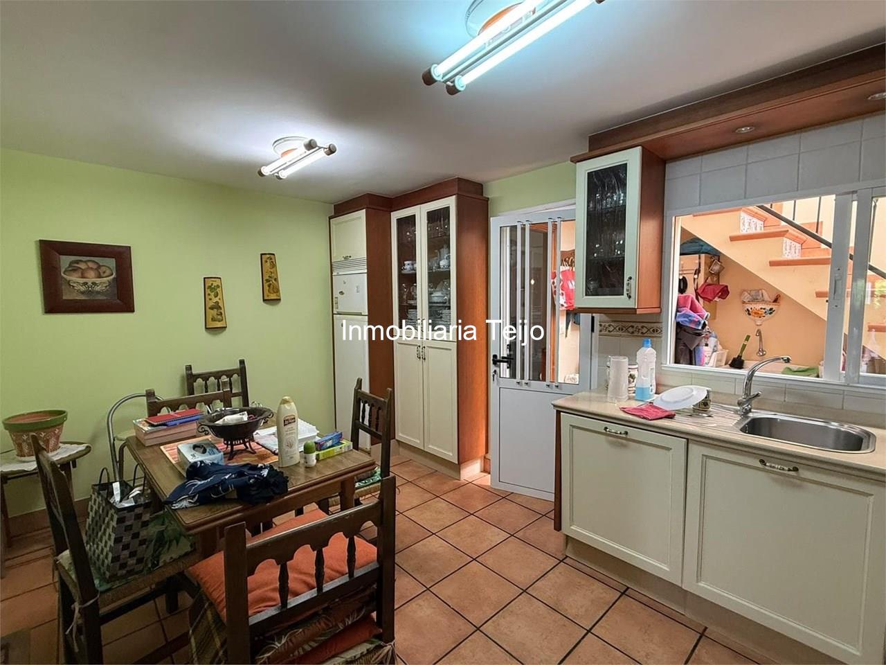 Foto 3 SE VENDE CASA ADOSADA EN MANIÑOS