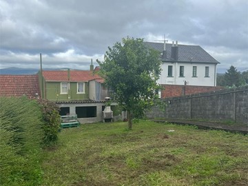 SE VENDE CASA ADOSADA EN VILLARUBE - Valdoviño