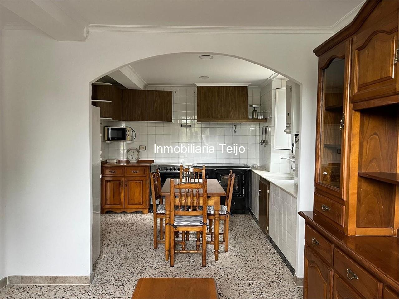 Foto 8 SE VENDE CASA CON BODEGAS EN SEDES