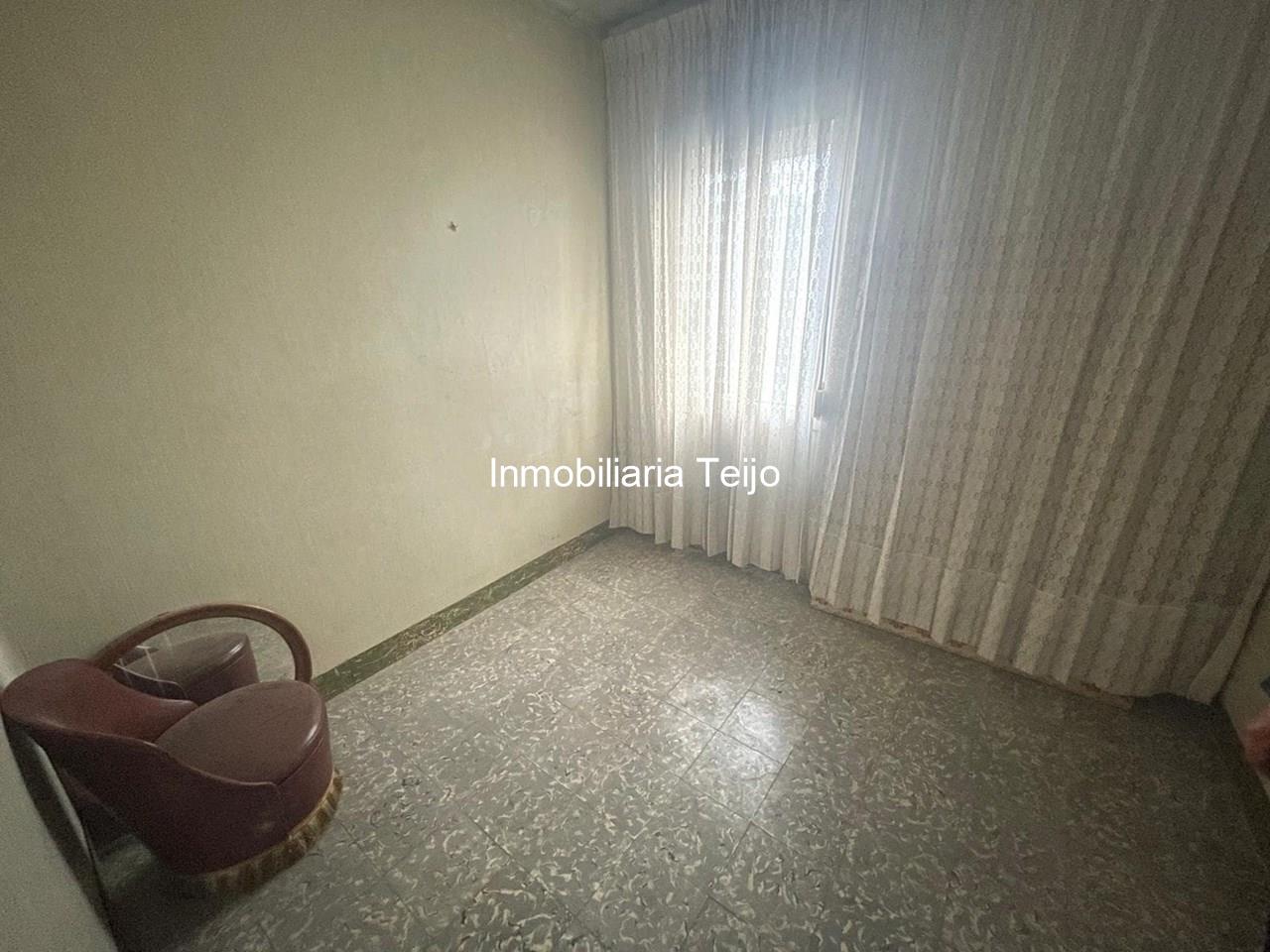 Foto 8 SE VENDE CASA CON BODEGAS Y FINCA CERRADA EN FREIXEIRO