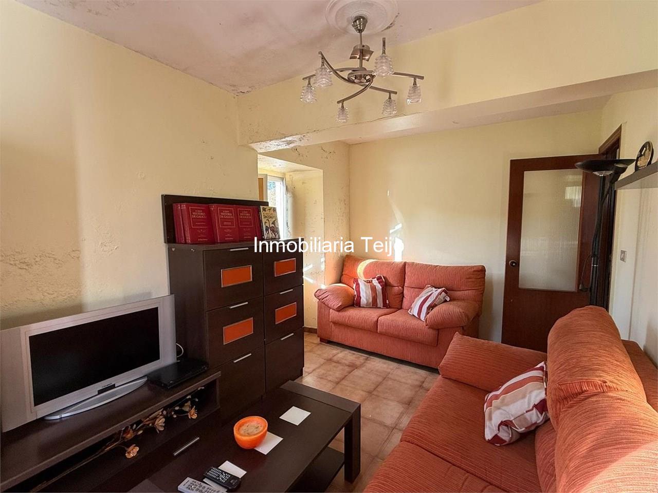 Foto 10 SE VENDE CASA CON DOS VIVIENDAS INDEPENDIENTES, FINCA CERRADA Y MUCHOS ANEXOS