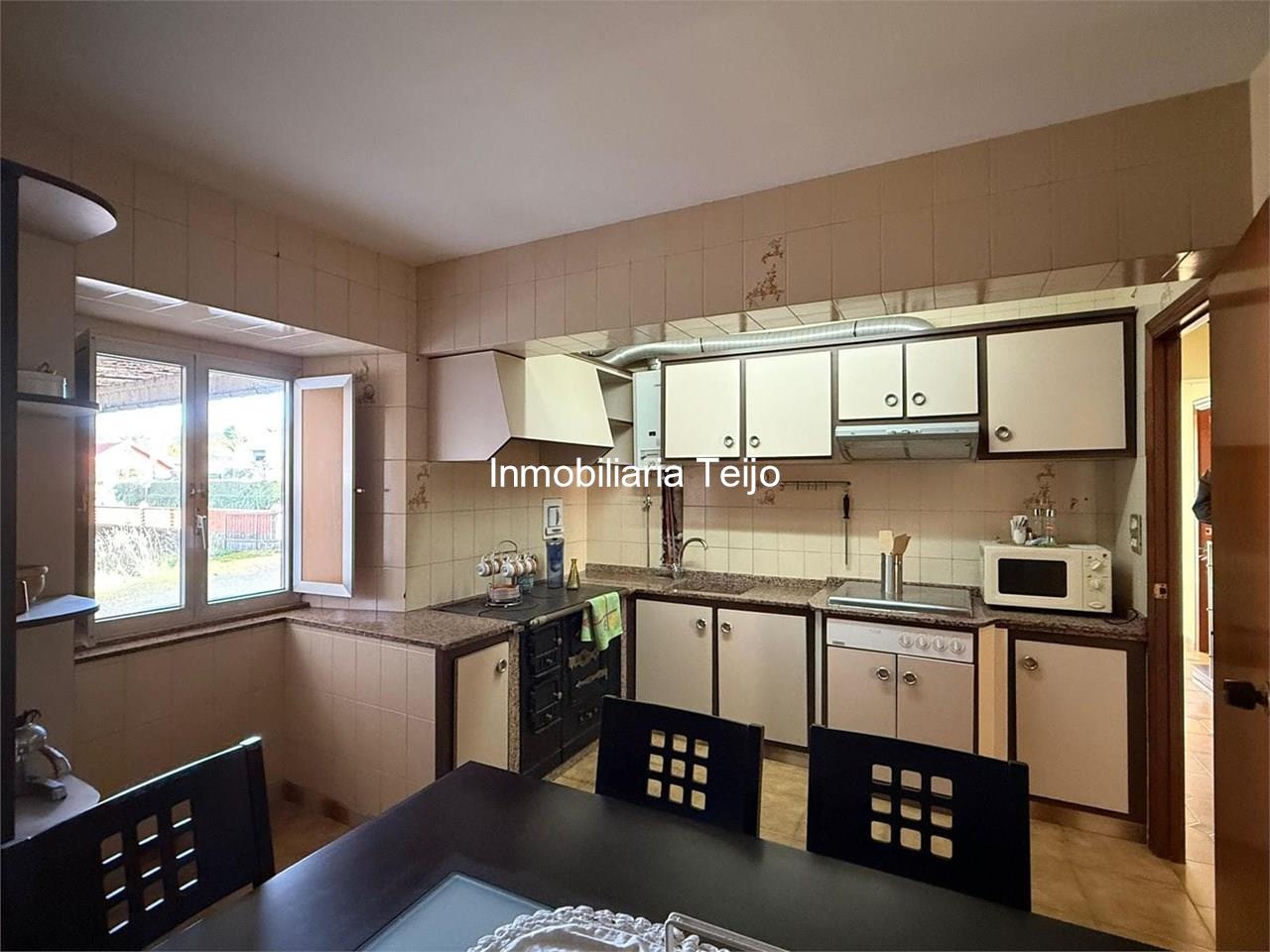 Foto 14 SE VENDE CASA CON DOS VIVIENDAS INDEPENDIENTES, FINCA CERRADA Y MUCHOS ANEXOS