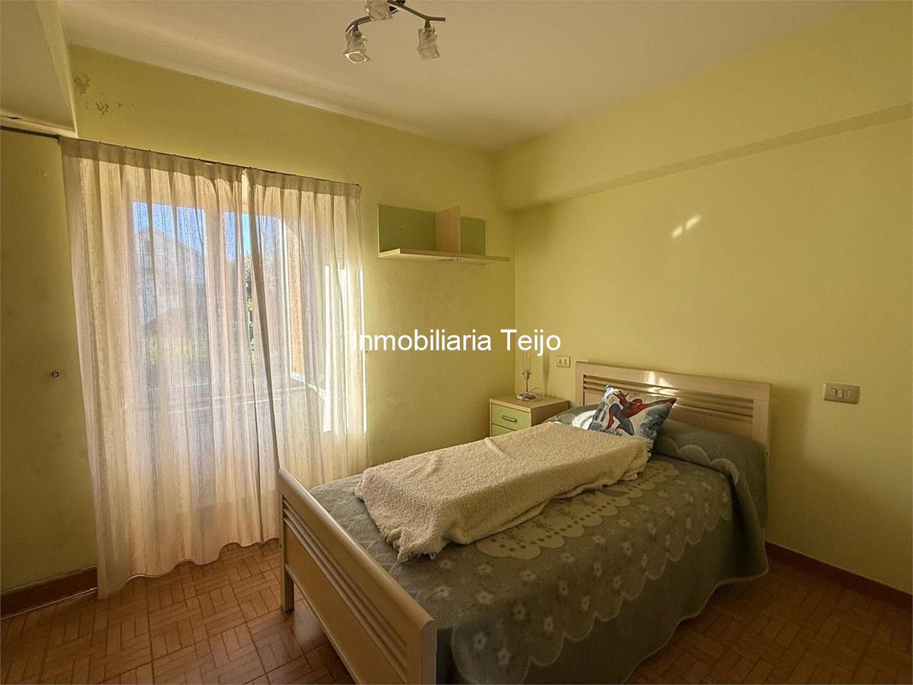 Foto 18 SE VENDE CASA CON DOS VIVIENDAS INDEPENDIENTES, FINCA CERRADA Y MUCHOS ANEXOS