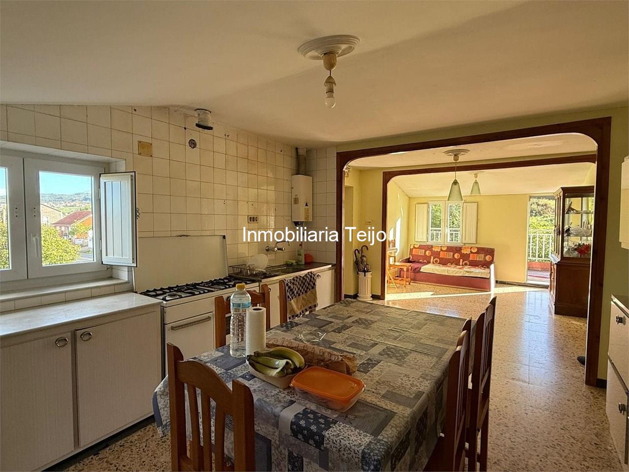 Foto 21 SE VENDE CASA CON DOS VIVIENDAS INDEPENDIENTES, FINCA CERRADA Y MUCHOS ANEXOS