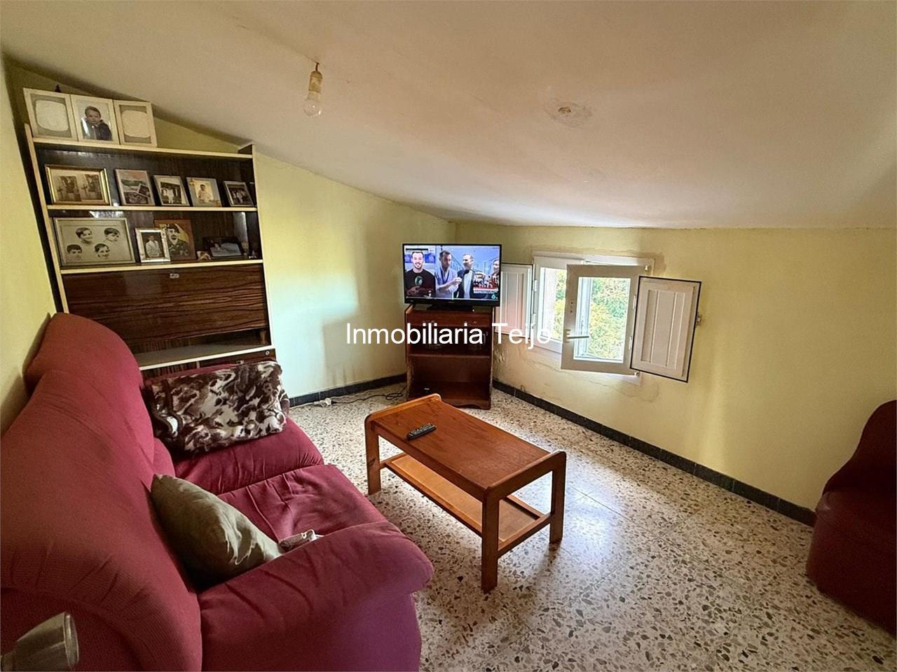 Foto 23 SE VENDE CASA CON DOS VIVIENDAS INDEPENDIENTES, FINCA CERRADA Y MUCHOS ANEXOS