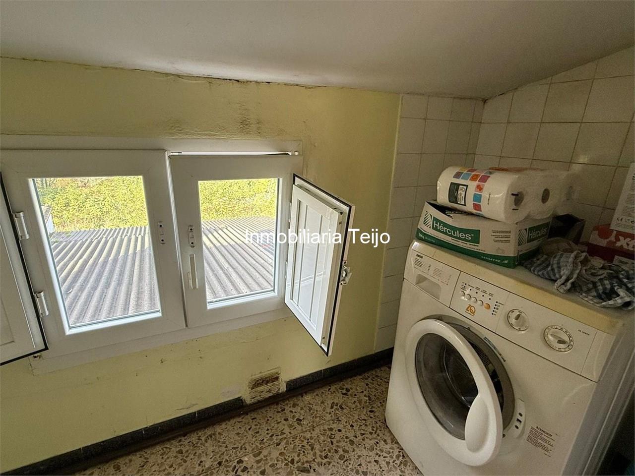 Foto 28 SE VENDE CASA CON DOS VIVIENDAS INDEPENDIENTES, FINCA CERRADA Y MUCHOS ANEXOS