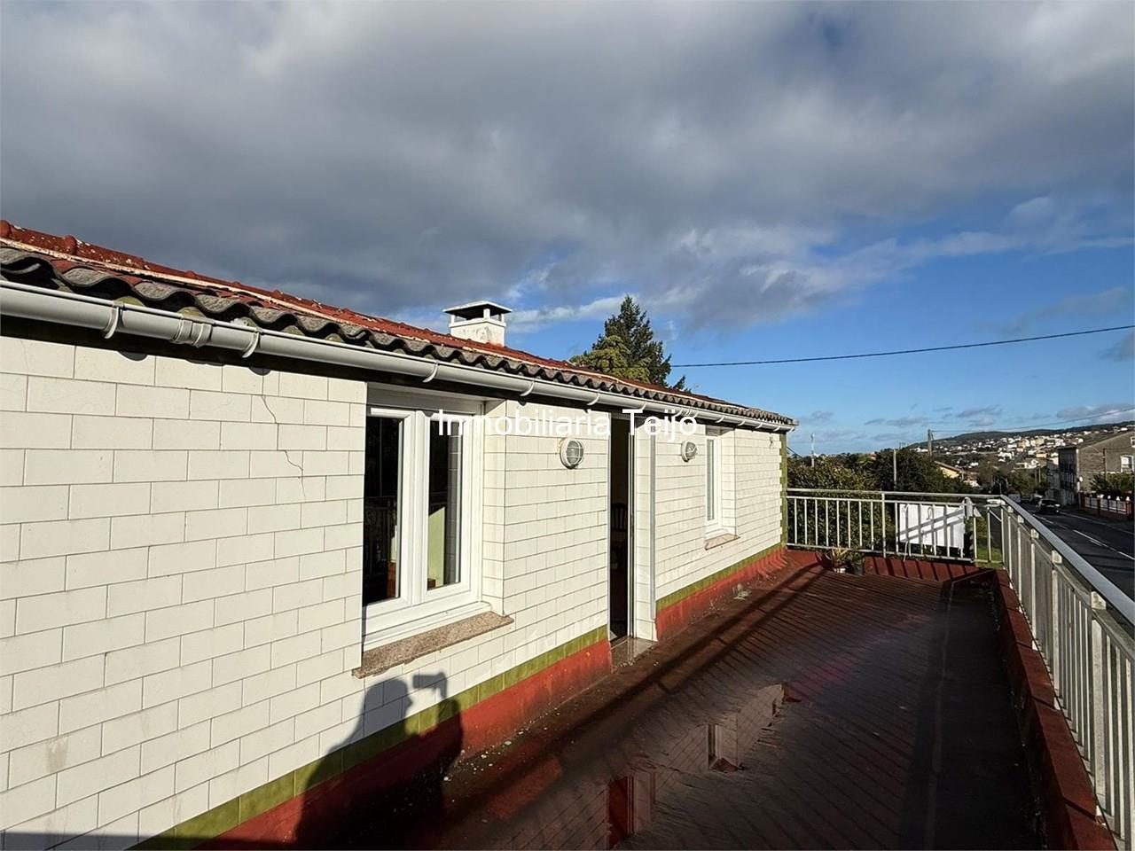 Foto 3 SE VENDE CASA CON DOS VIVIENDAS INDEPENDIENTES, FINCA CERRADA Y MUCHOS ANEXOS