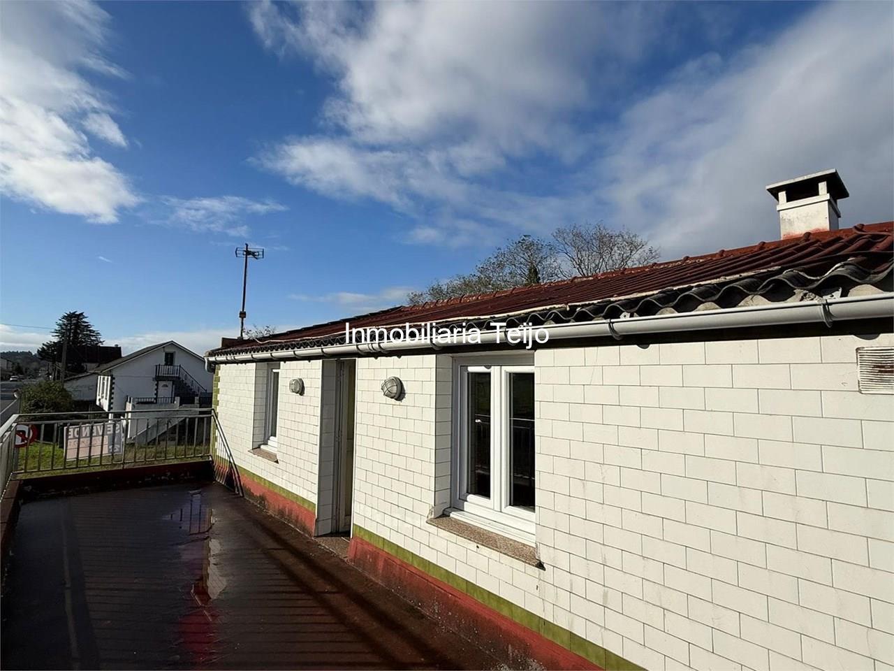 Foto 4 SE VENDE CASA CON DOS VIVIENDAS INDEPENDIENTES, FINCA CERRADA Y MUCHOS ANEXOS