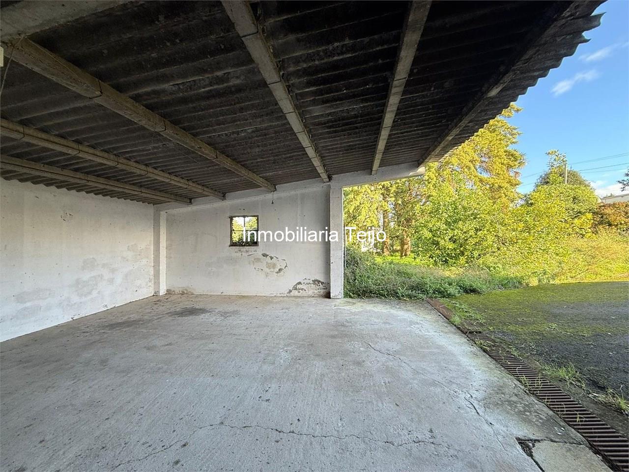 Foto 6 SE VENDE CASA CON DOS VIVIENDAS INDEPENDIENTES, FINCA CERRADA Y MUCHOS ANEXOS