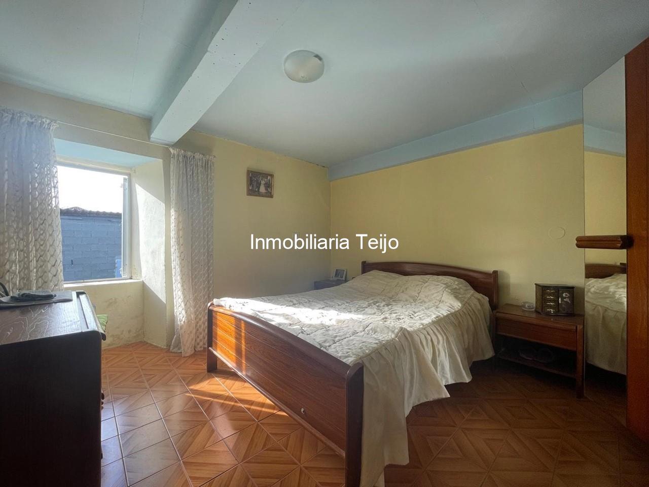 Foto 13 SE VENDE CASA CON FICNA CERRADA EN SAN SADURNIÑO