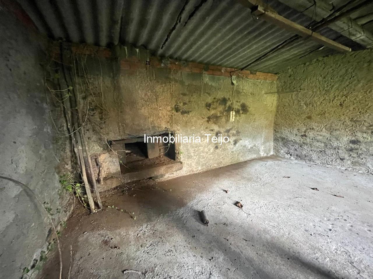 Foto 17 SE VENDE CASA CON FICNA CERRADA EN SAN SADURNIÑO