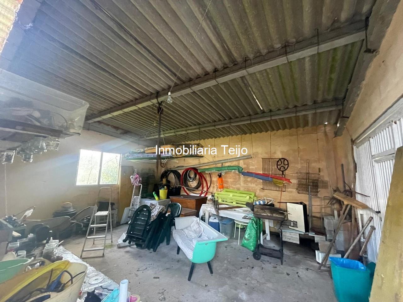 Foto 18 SE VENDE CASA CON FICNA CERRADA EN SAN SADURNIÑO