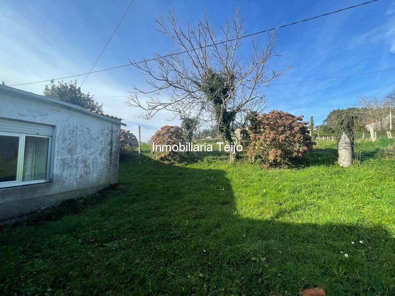 Foto 2 SE VENDE CASA CON FICNA CERRADA EN SAN SADURNIÑO