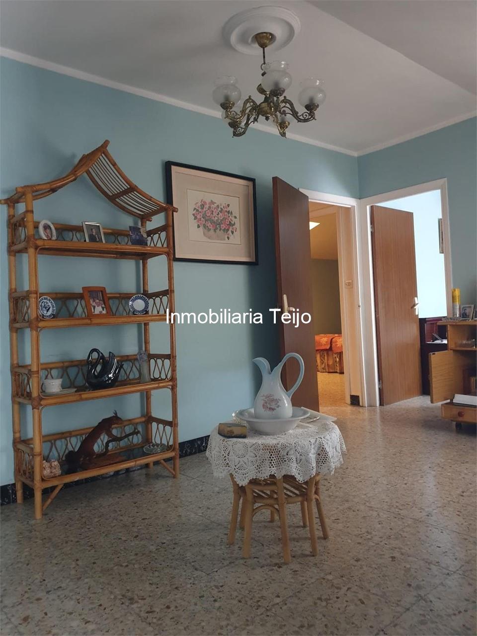 Foto 18 SE VENDE CASA CON FINCA, BODEGA Y GARAJES EN A MALATA