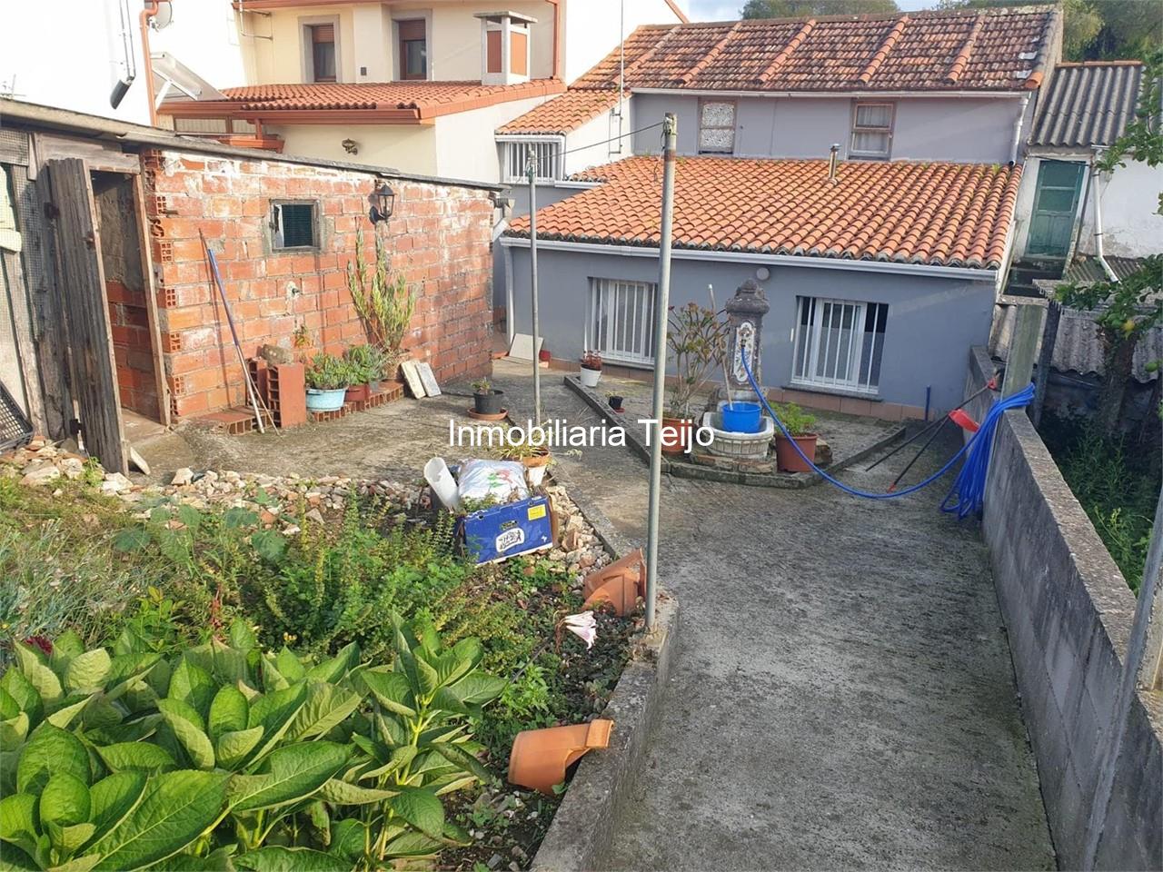 Foto 20 SE VENDE CASA CON FINCA, BODEGA Y GARAJES EN A MALATA