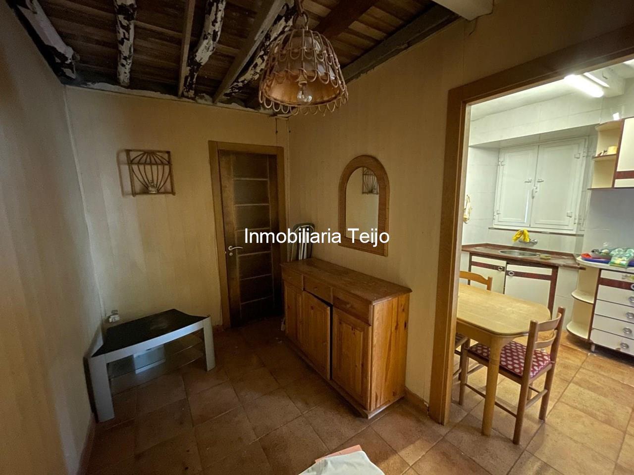 Foto 3 SE VENDE CASA CON FINCA CERRADA, GARAJE Y PATIO EN NEDA
