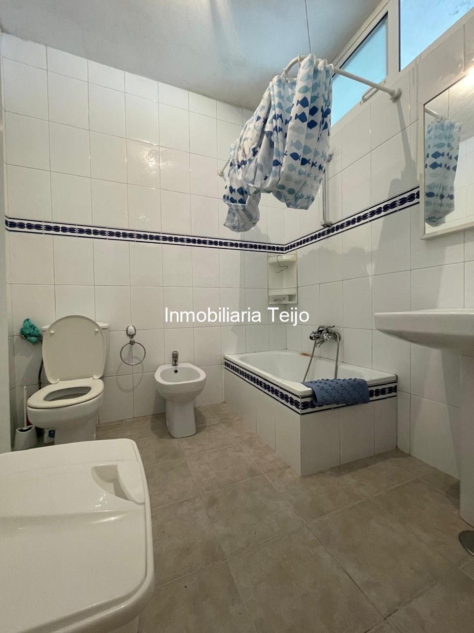Foto 4 SE VENDE CASA CON FINCA CERRADA, GARAJE Y PATIO EN NEDA