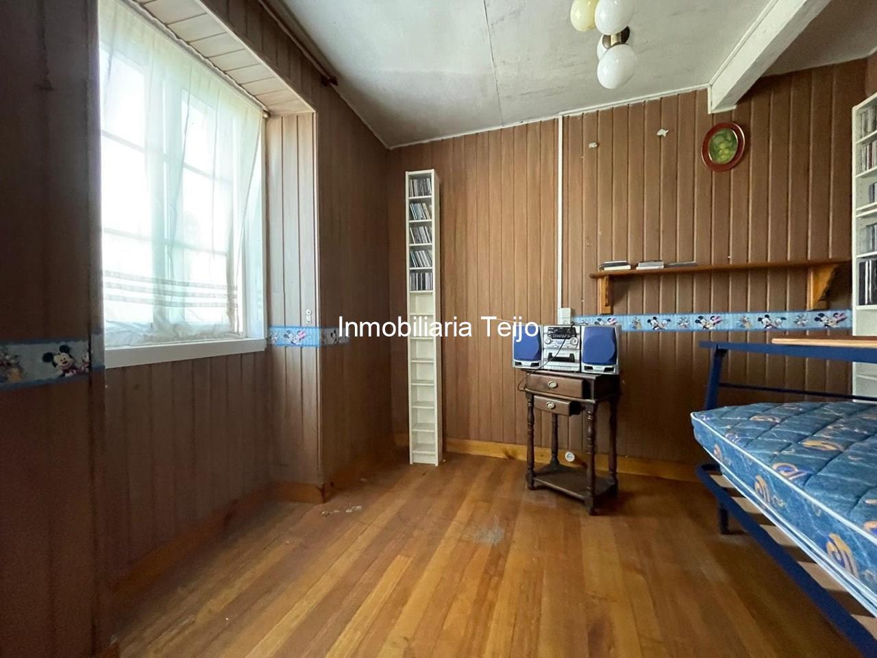 Foto 9 SE VENDE CASA CON FINCA CERRADA, GARAJE Y PATIO EN NEDA