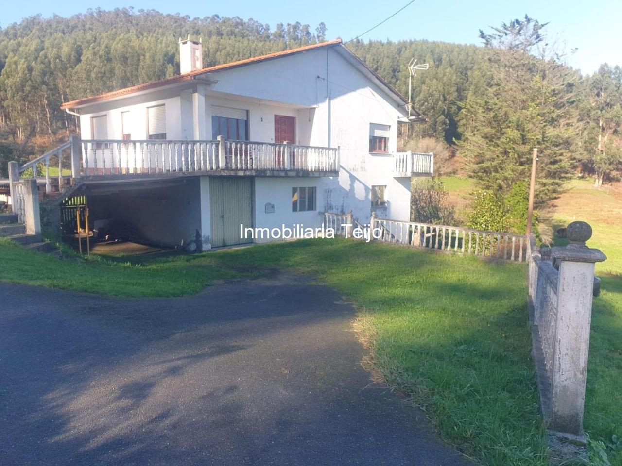 Foto 1 SE VENDE CASA CON FINCA EN MANDIÁ