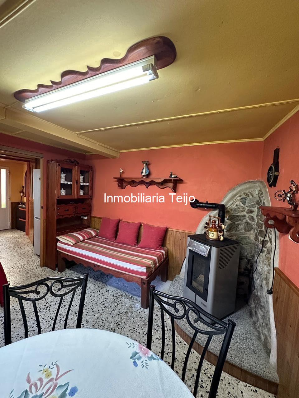 Foto 12 SE VENDE CASA CON FINCA EN MOECHE