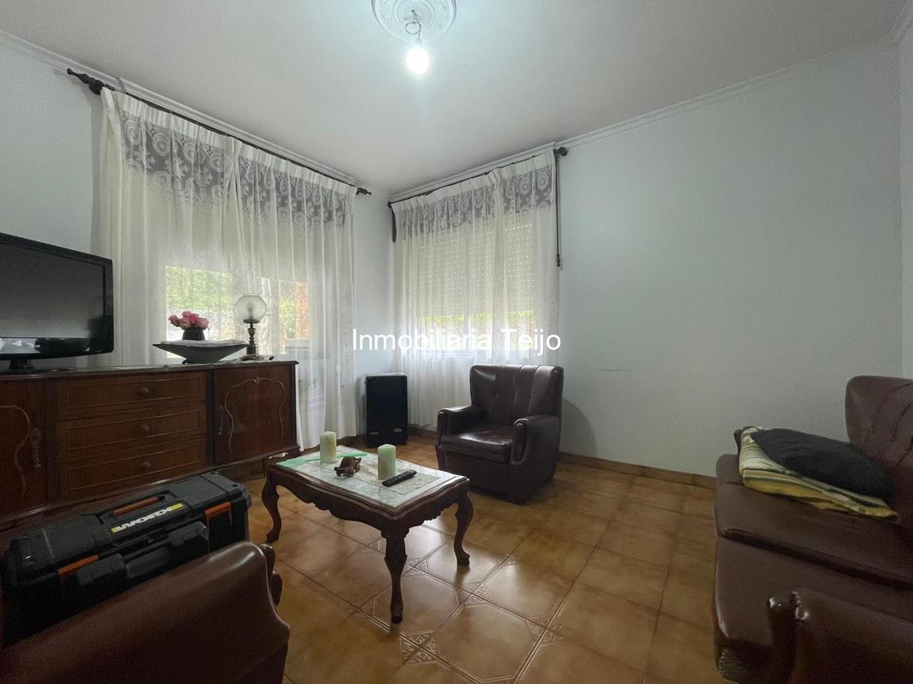 Foto 6 SE VENDE CASA CON FINCA EN PANTÍN
