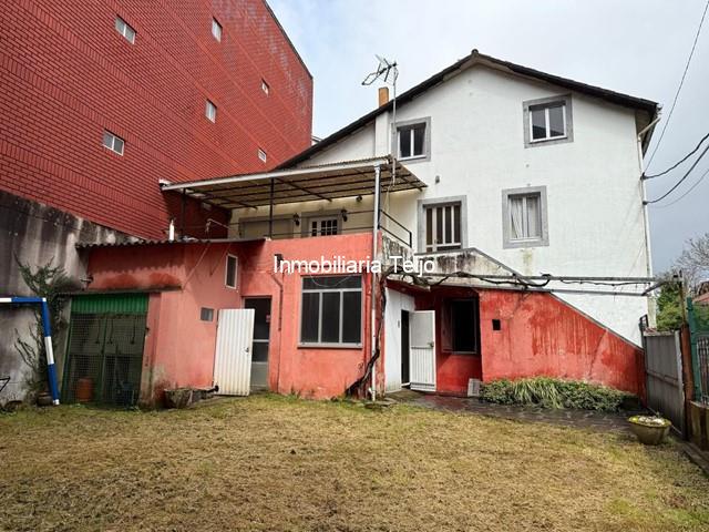 SE VENDE CASA CON FINCA PEQUEÑA EN JUBIA - Narón