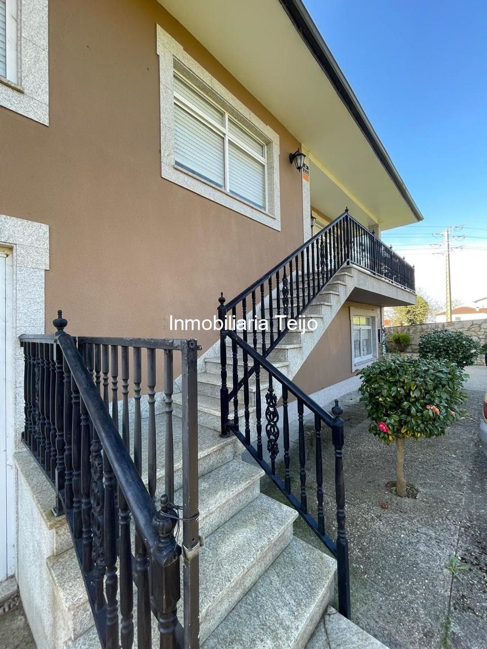 Foto 17 SE VENDE CASA CON FINCA Y VISTAS A LA RIA EN BARALLOBRE 