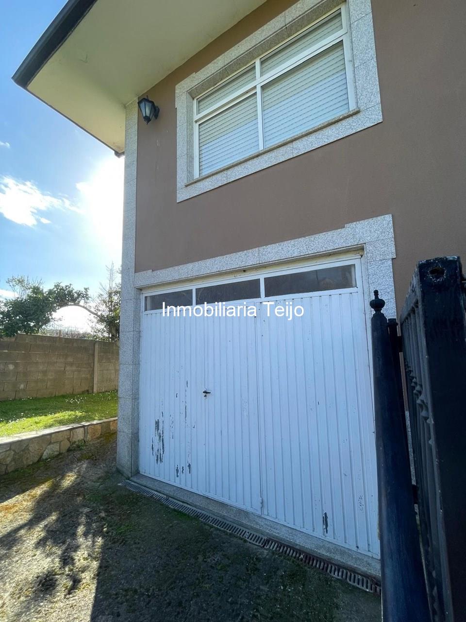 Foto 19 SE VENDE CASA CON FINCA Y VISTAS A LA RIA EN BARALLOBRE 