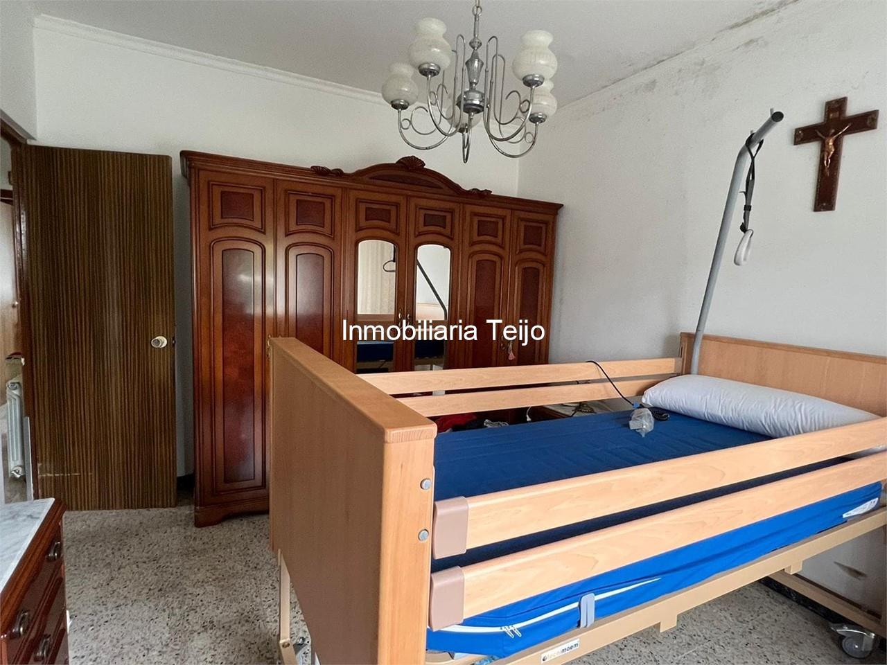 Foto 12 SE VENDE CASA CON PATIO EN SANTA CECILIA 