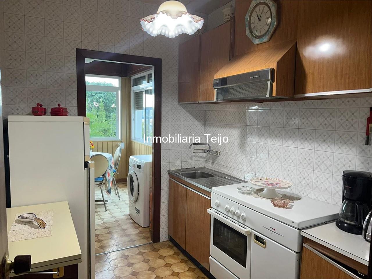 Foto 10 SE VENDE CASA CON PISO Y BAJO EN SANTA MARINA