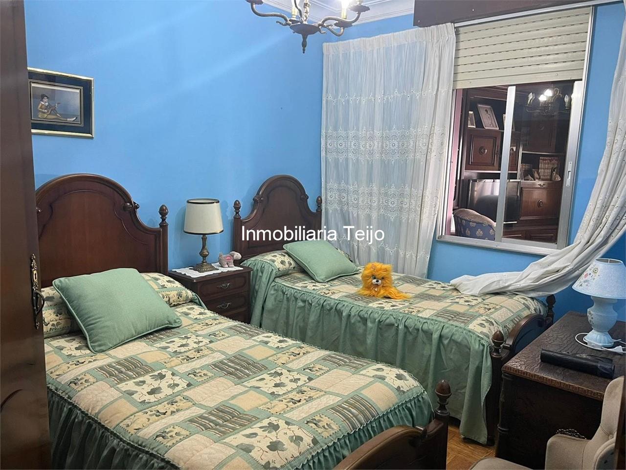 Foto 12 SE VENDE CASA CON PISO Y BAJO EN SANTA MARINA
