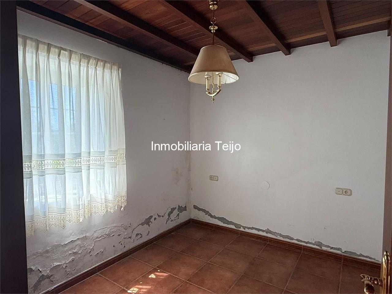 Foto 11 SE VENDE CASA DE PIEDRA ADOSADA EN EL COUTO