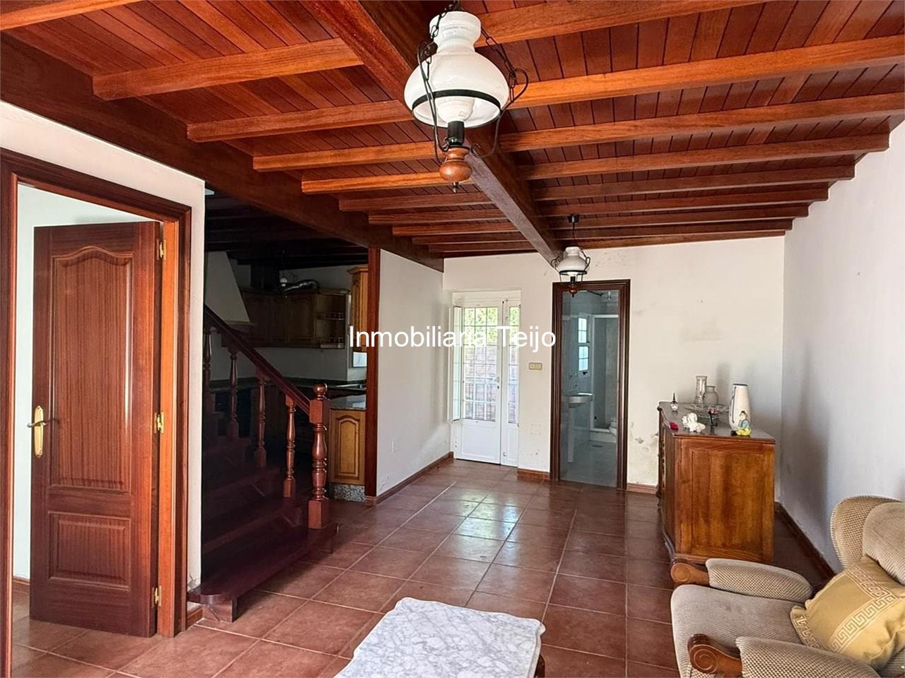Foto 5 SE VENDE CASA DE PIEDRA ADOSADA EN EL COUTO